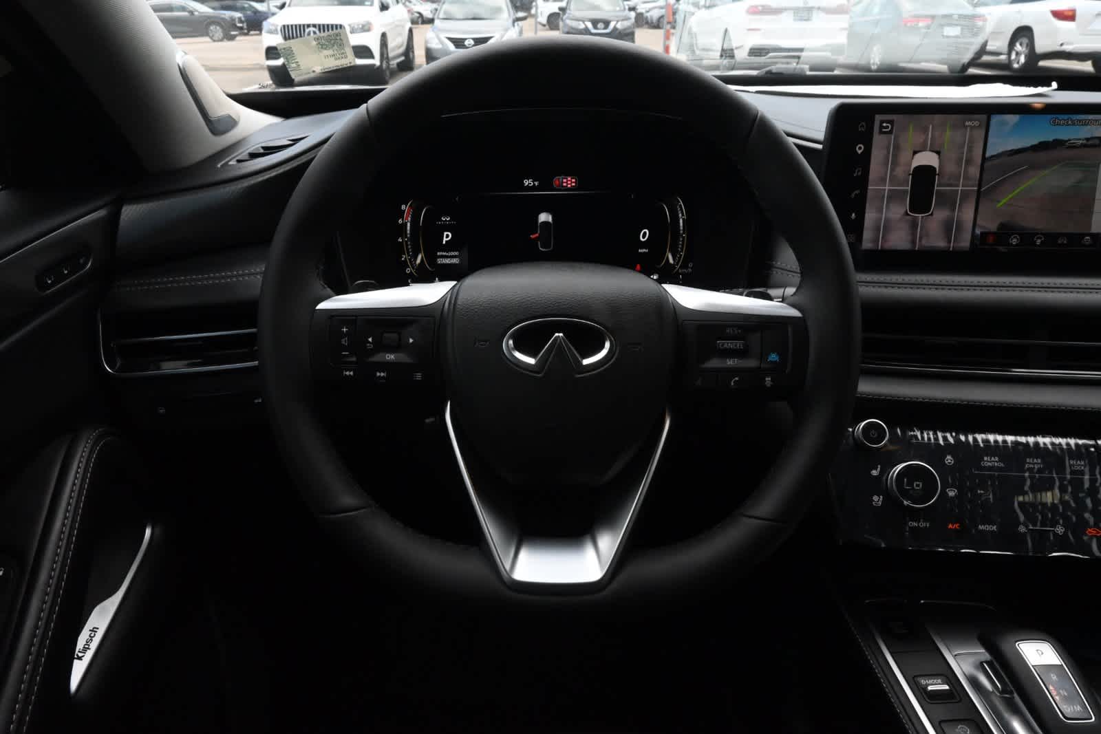 2027 INFINITI QX60 LUXE