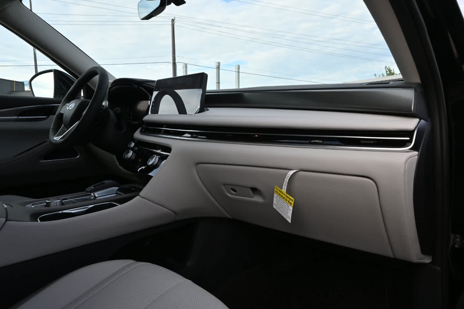 2027 INFINITI QX60 LUXE
