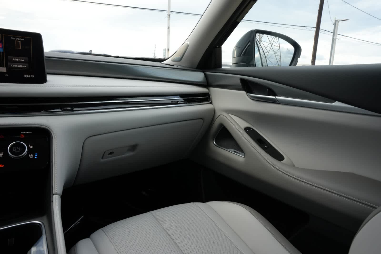 2027 INFINITI QX60 LUXE