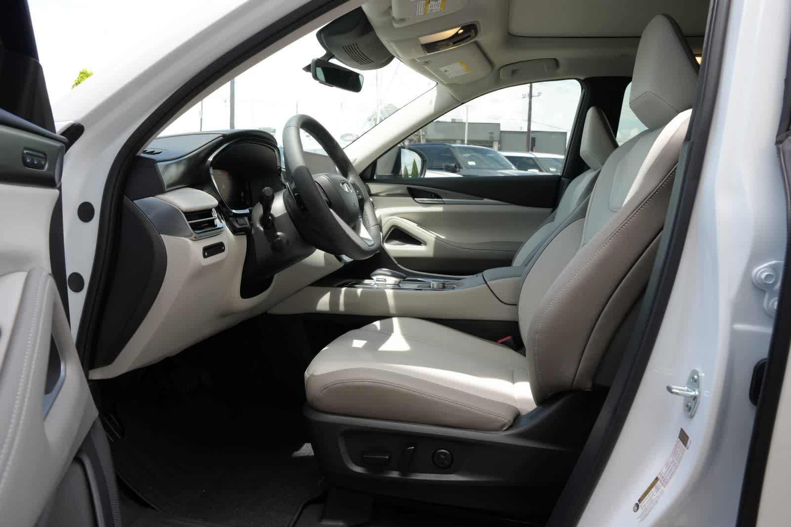2027 INFINITI QX60 LUXE