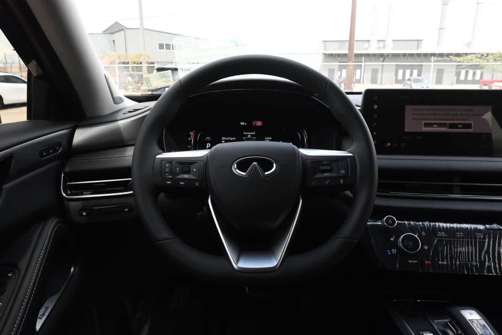 2027 INFINITI QX60 LUXE