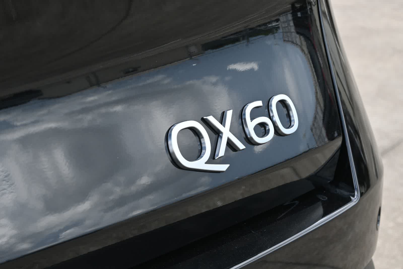2027 INFINITI QX60 LUXE