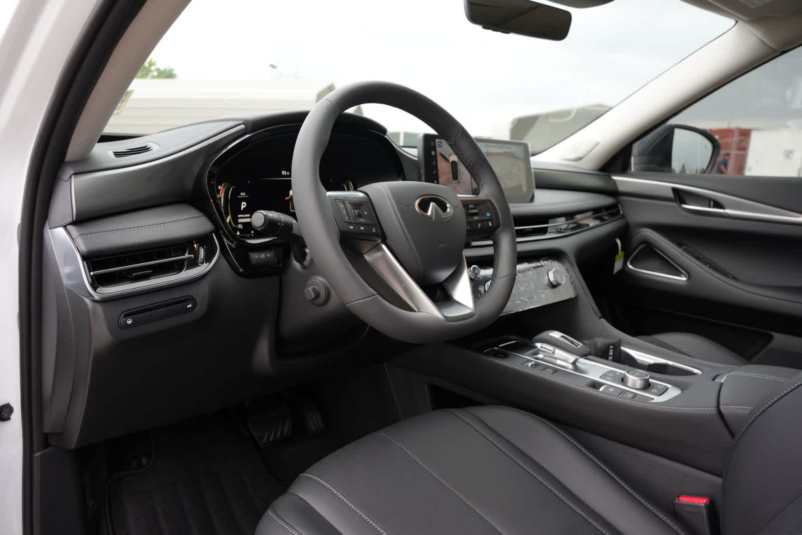 2027 INFINITI QX60 LUXE