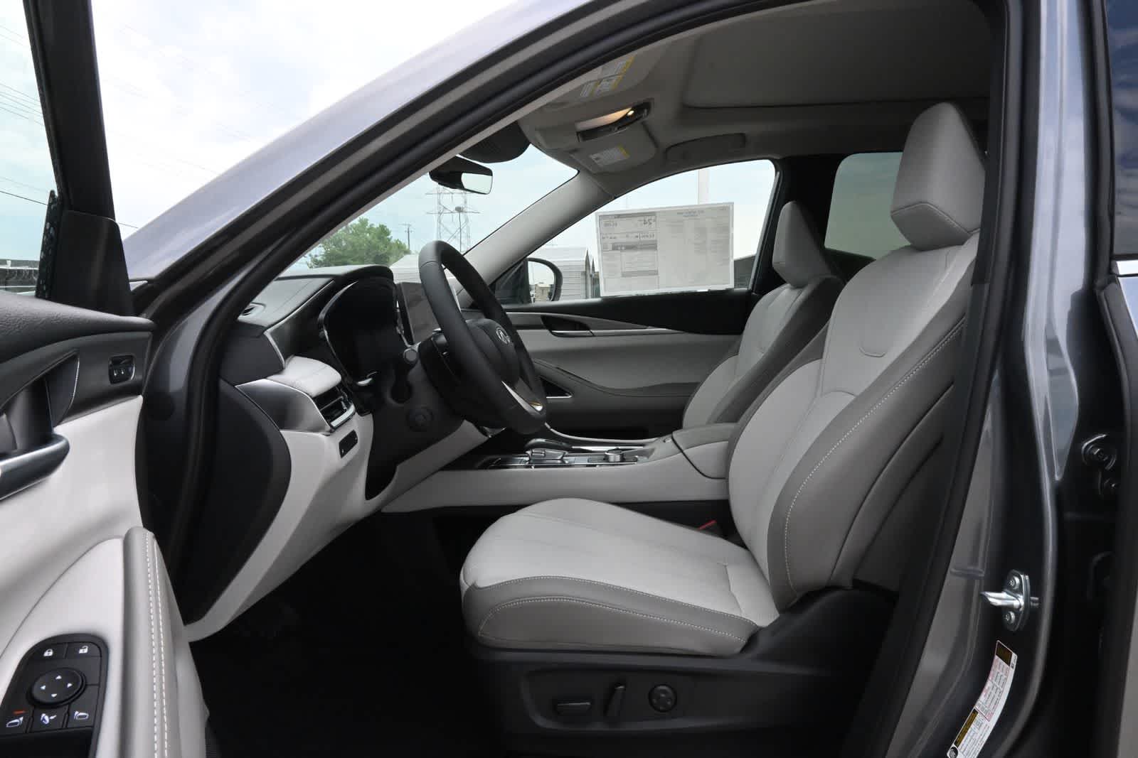 2027 INFINITI QX60 LUXE