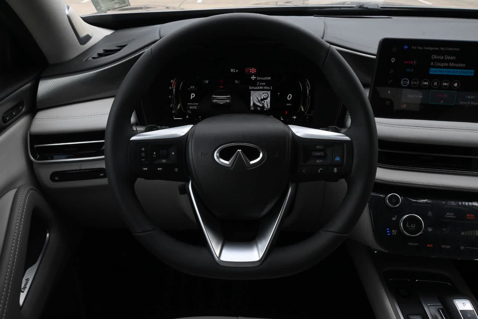 2027 INFINITI QX60 LUXE