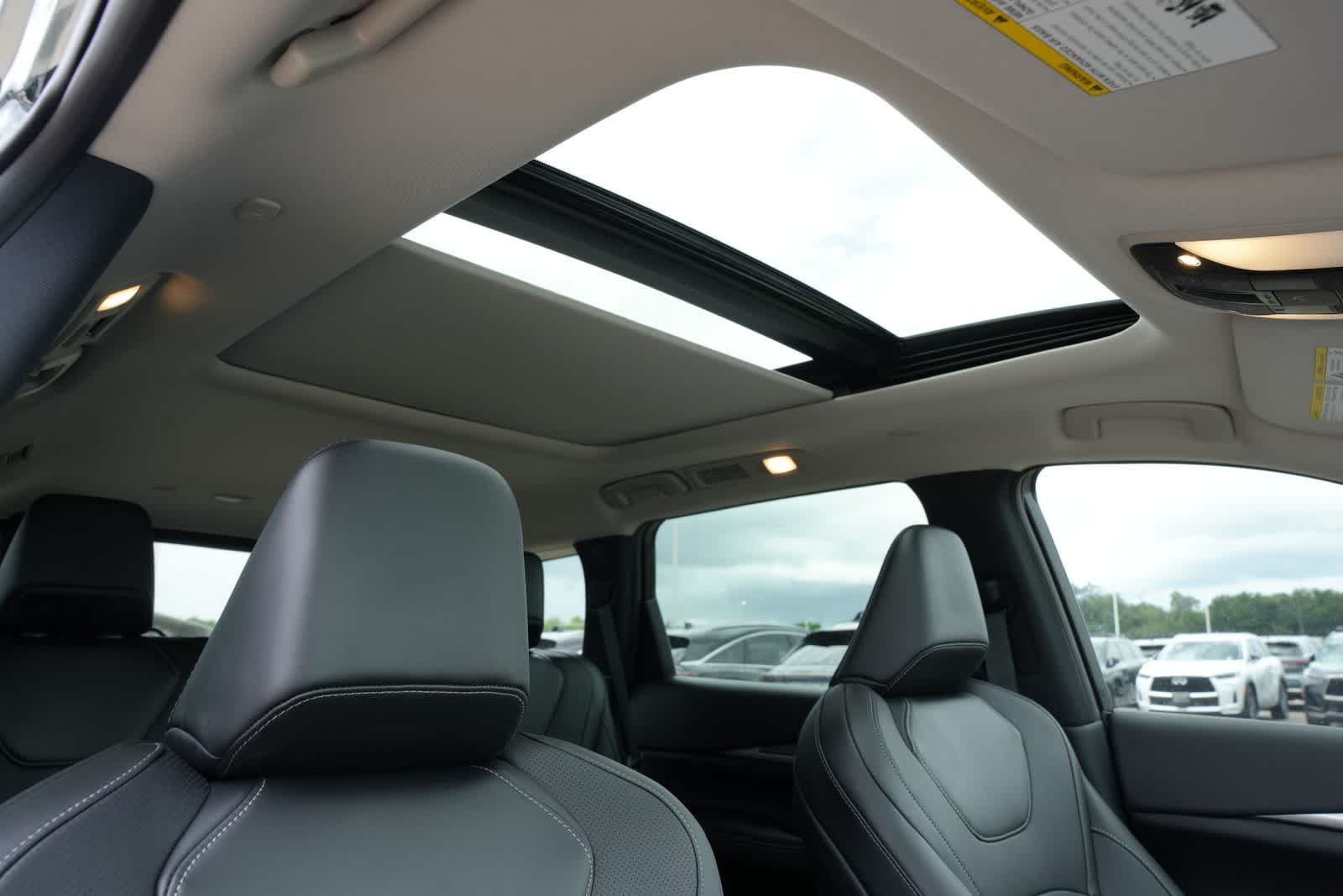 2027 INFINITI QX60 LUXE