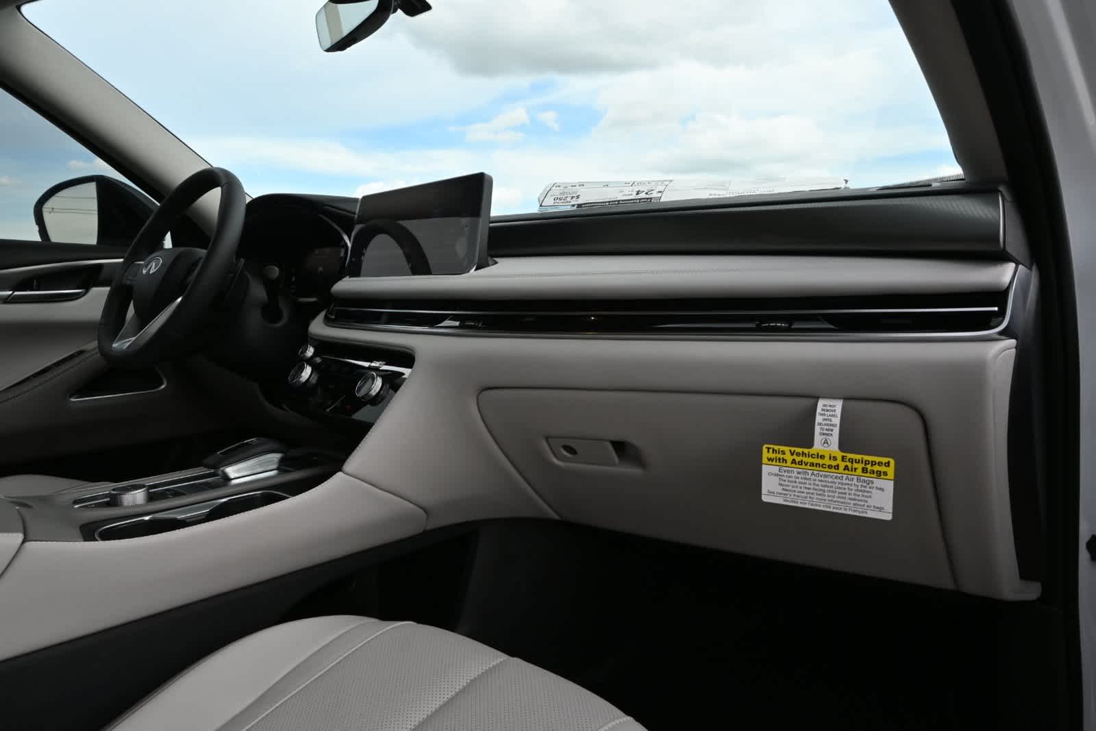2027 INFINITI QX60 LUXE