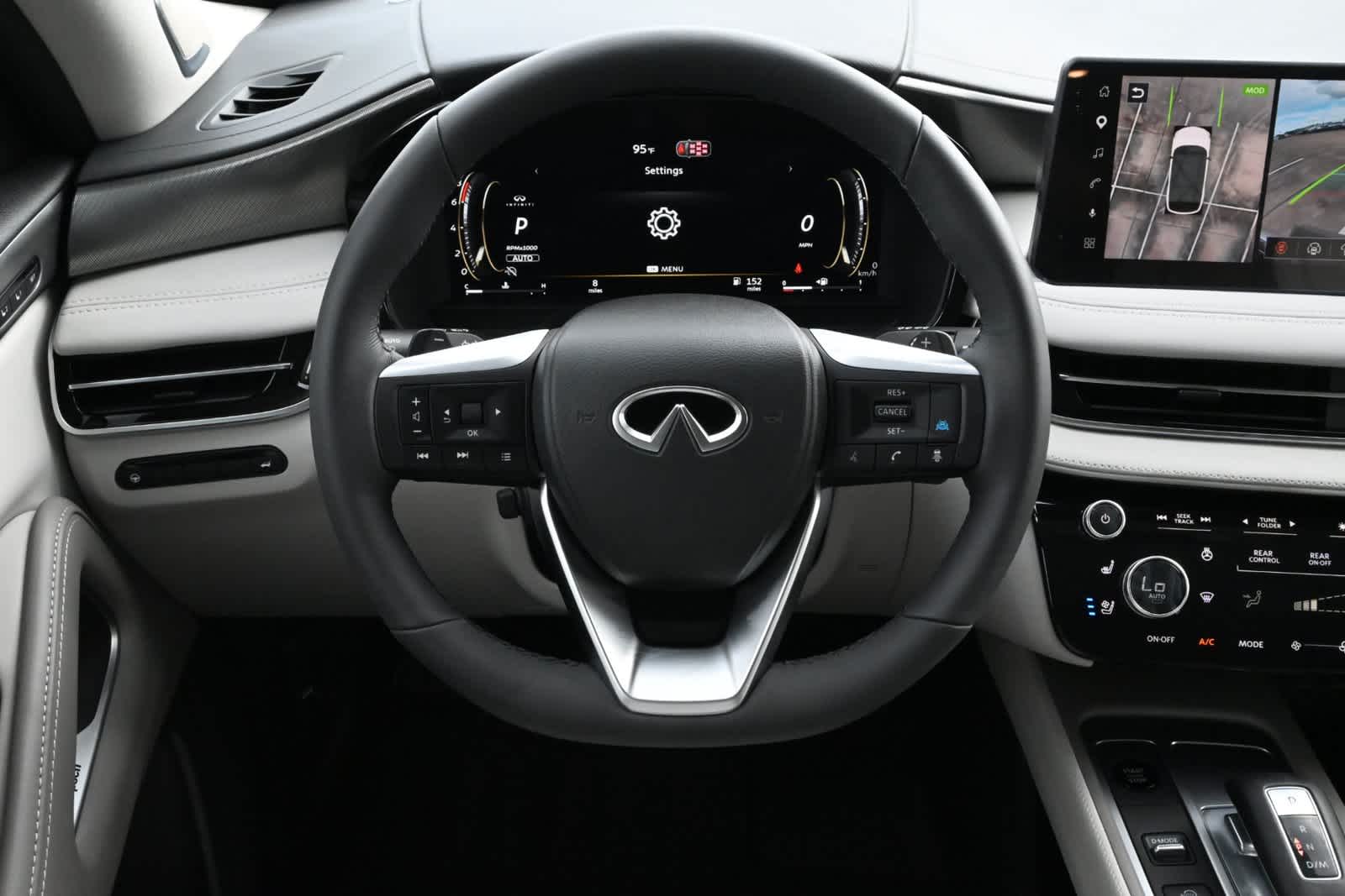 2027 INFINITI QX60 LUXE