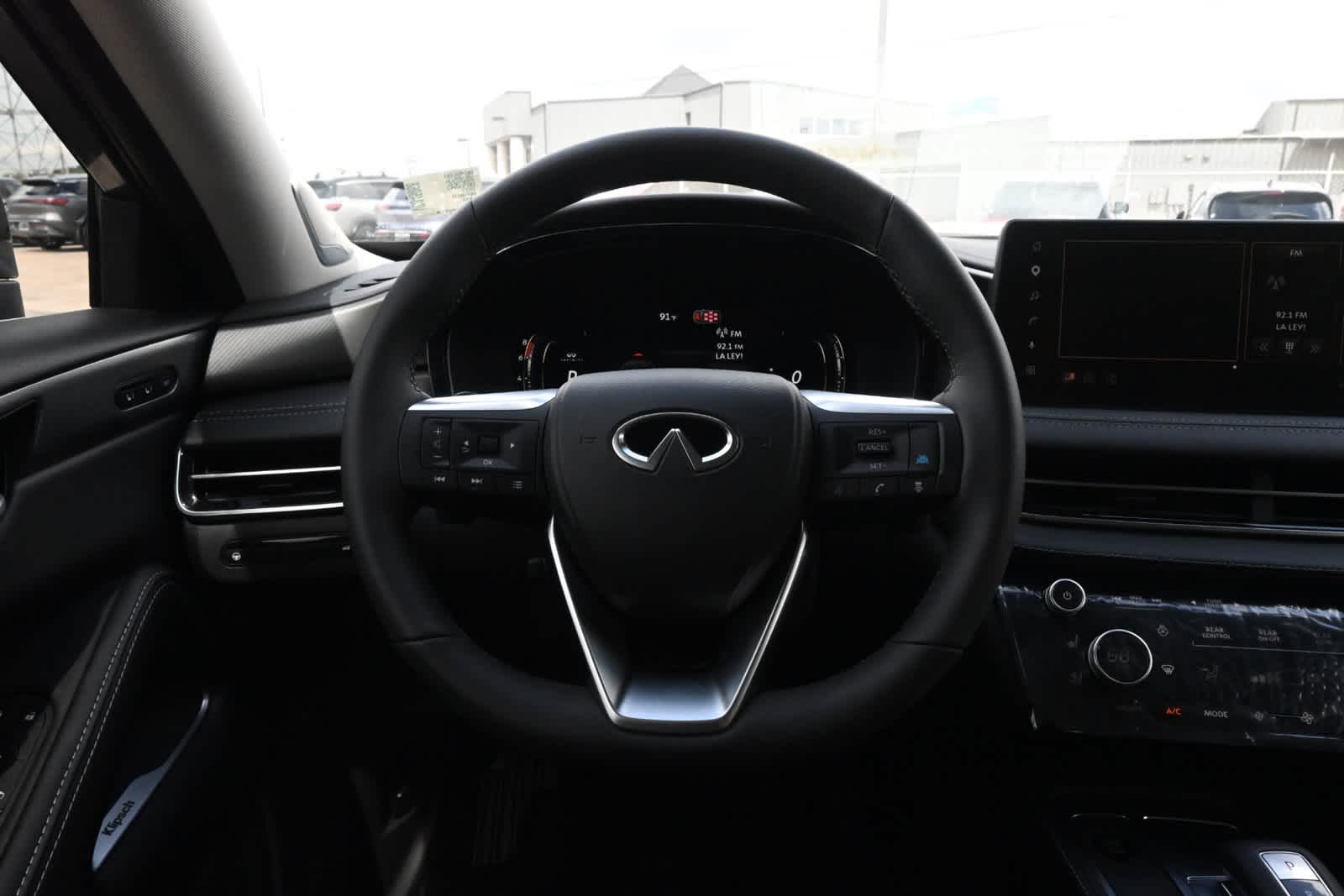 2027 INFINITI QX60 LUXE