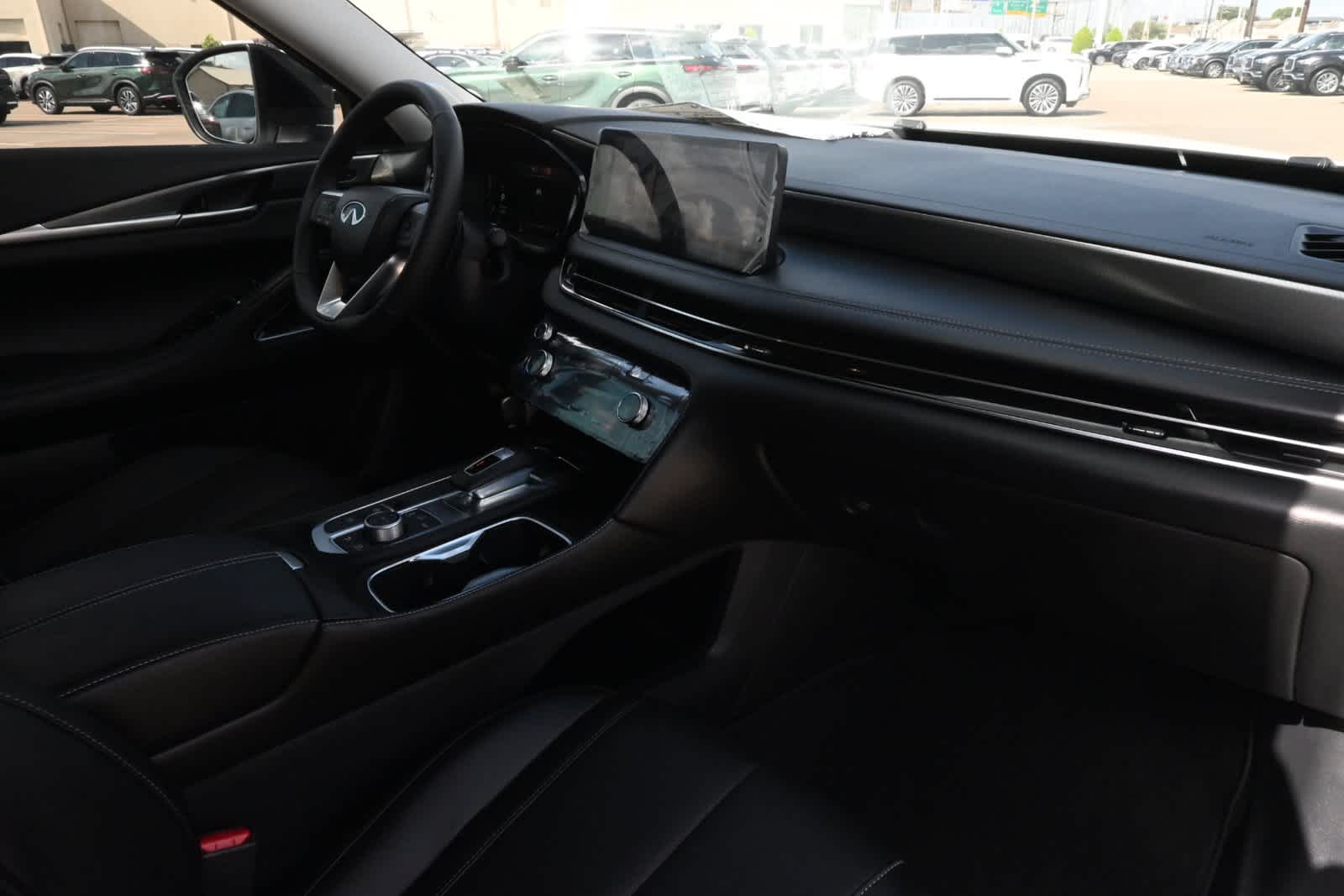 2027 INFINITI QX60 LUXE