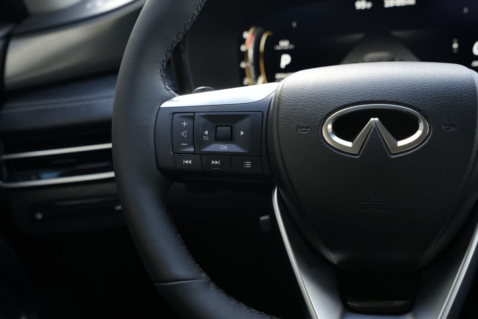 2027 INFINITI QX60 LUXE