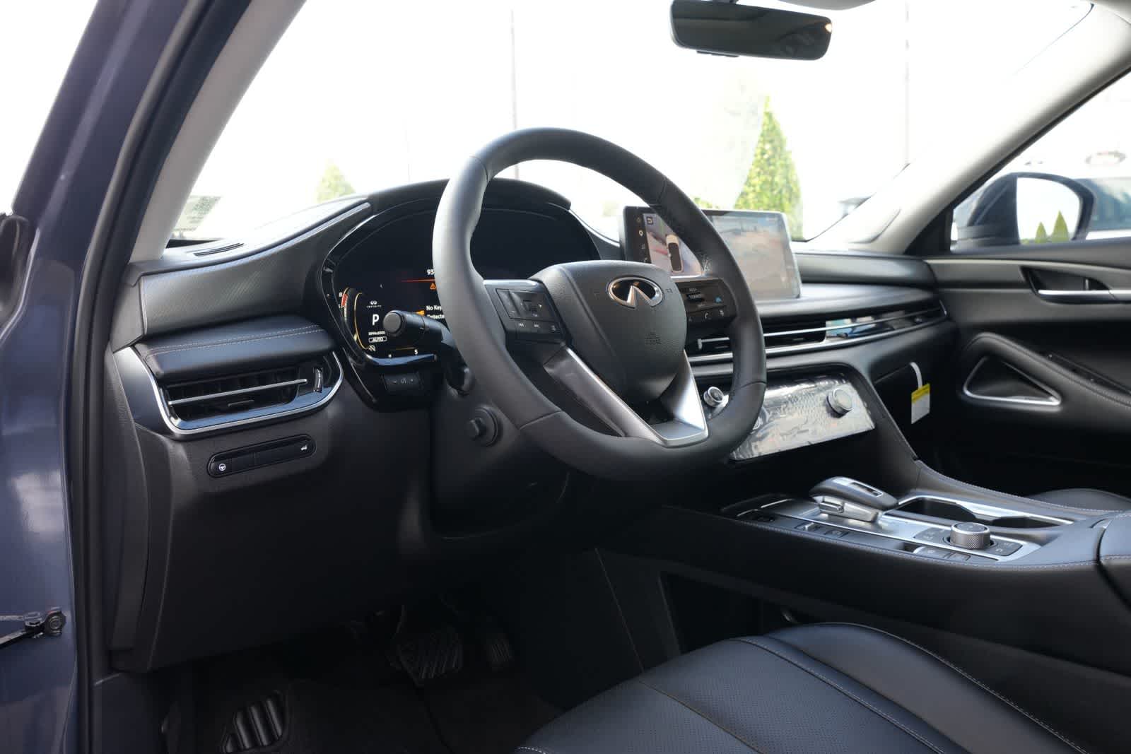 2027 INFINITI QX60 LUXE