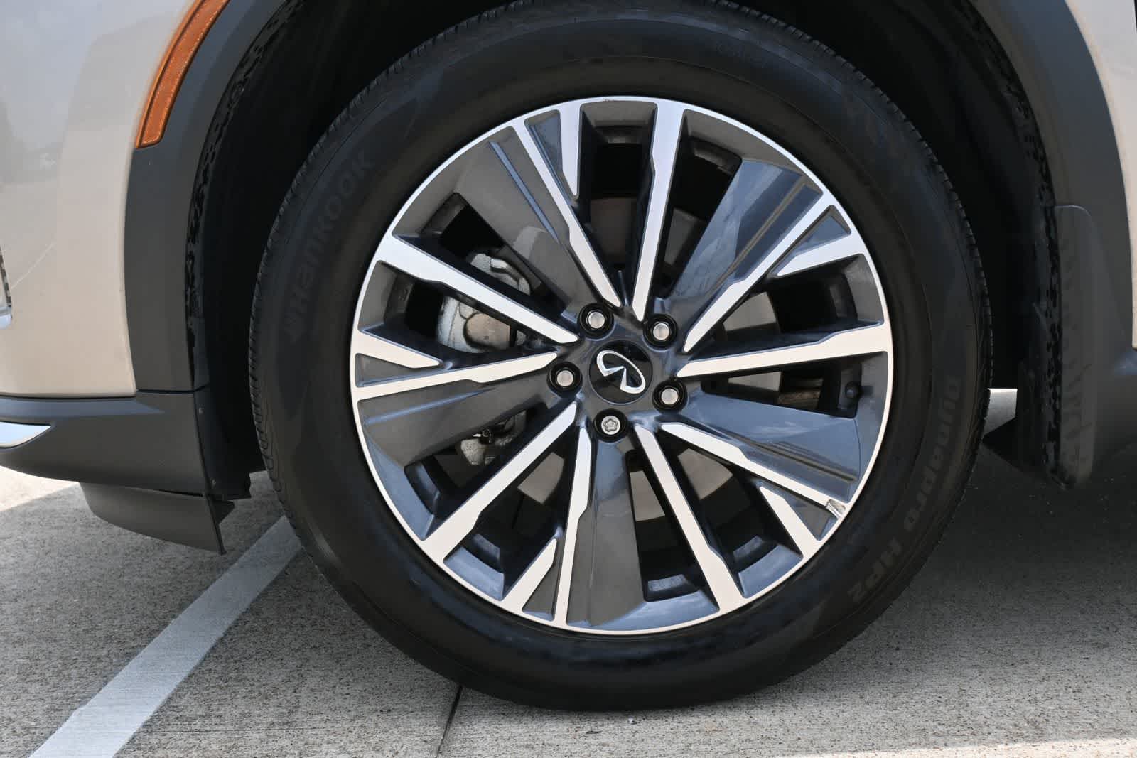 2026 INFINITI QX60 LUXE