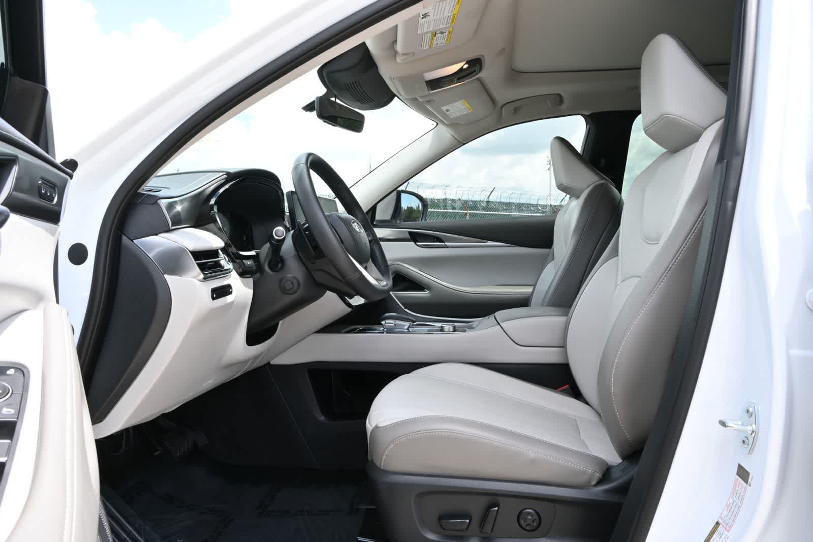 2026 INFINITI QX60 LUXE