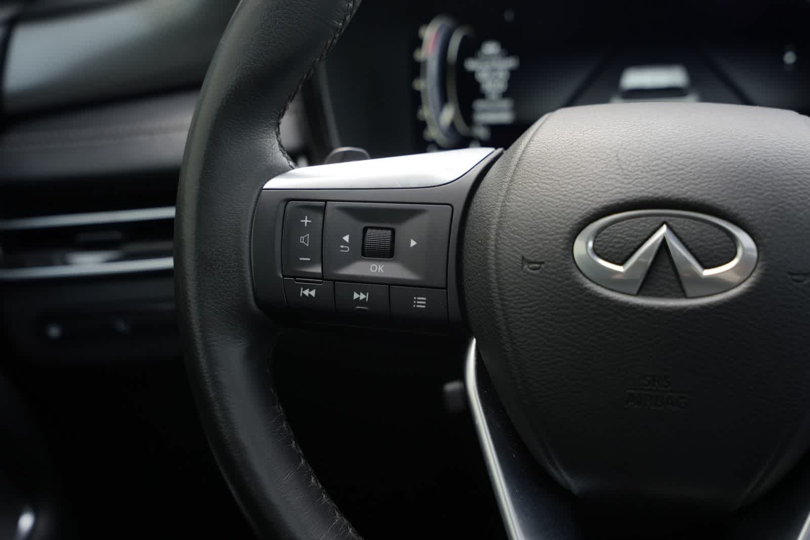 2025 INFINITI QX60 LUXE