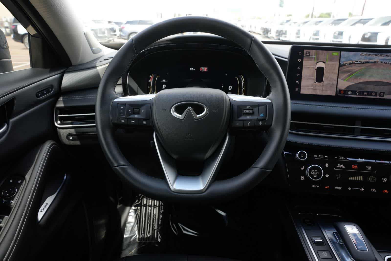 2026 INFINITI QX60 LUXE