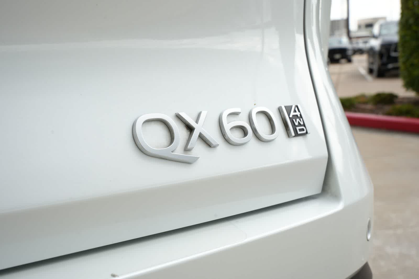 2026 INFINITI QX60 LUXE