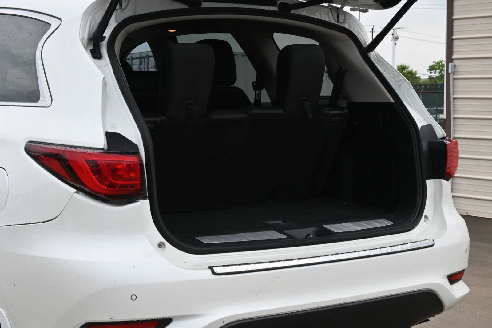 2019 INFINITI QX60 LUXE