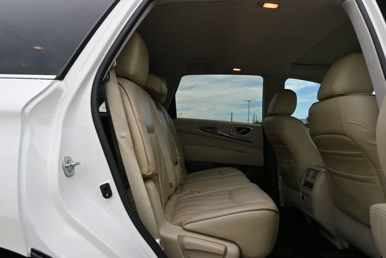 2017 INFINITI QX60 FWD