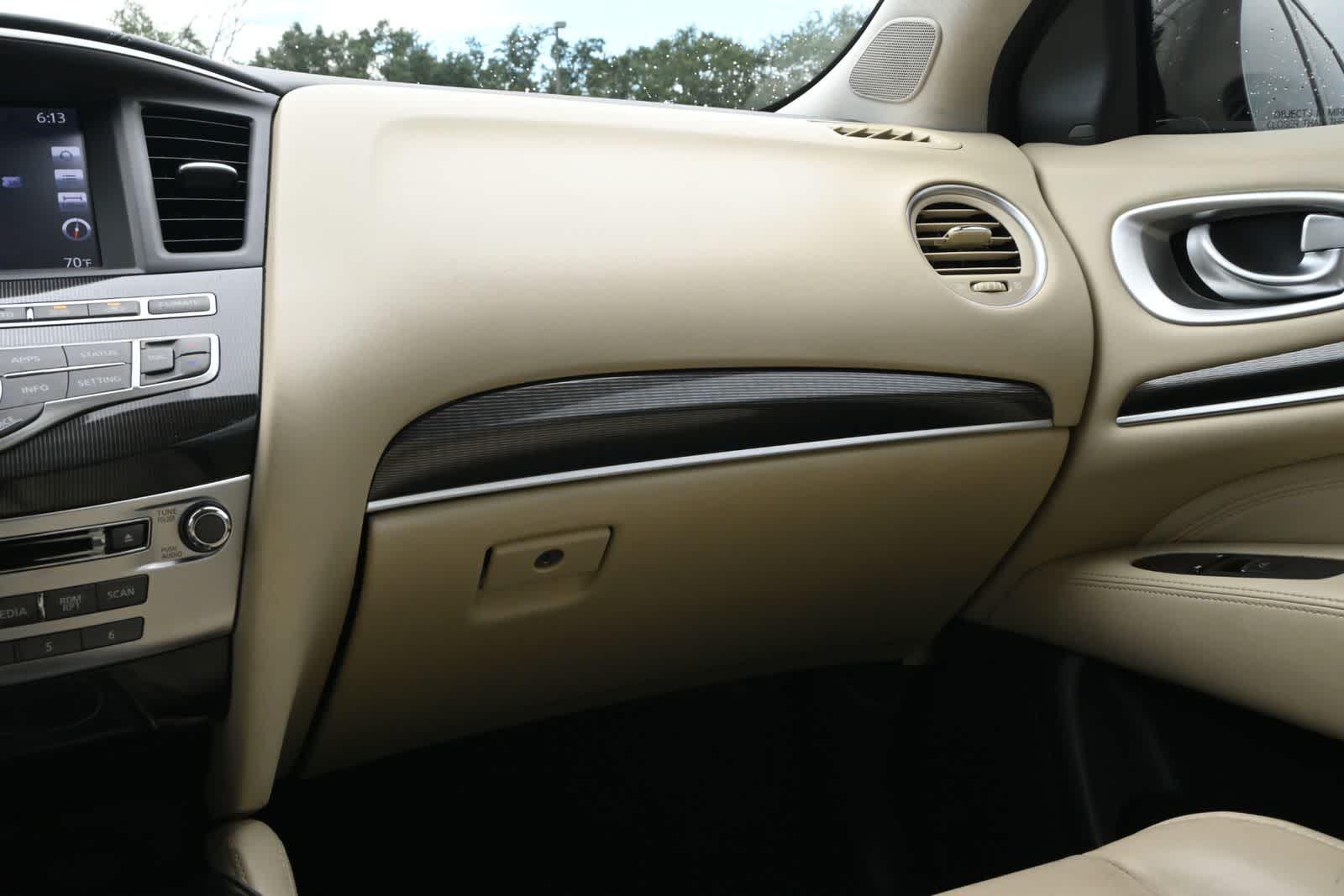 2017 INFINITI QX60 FWD