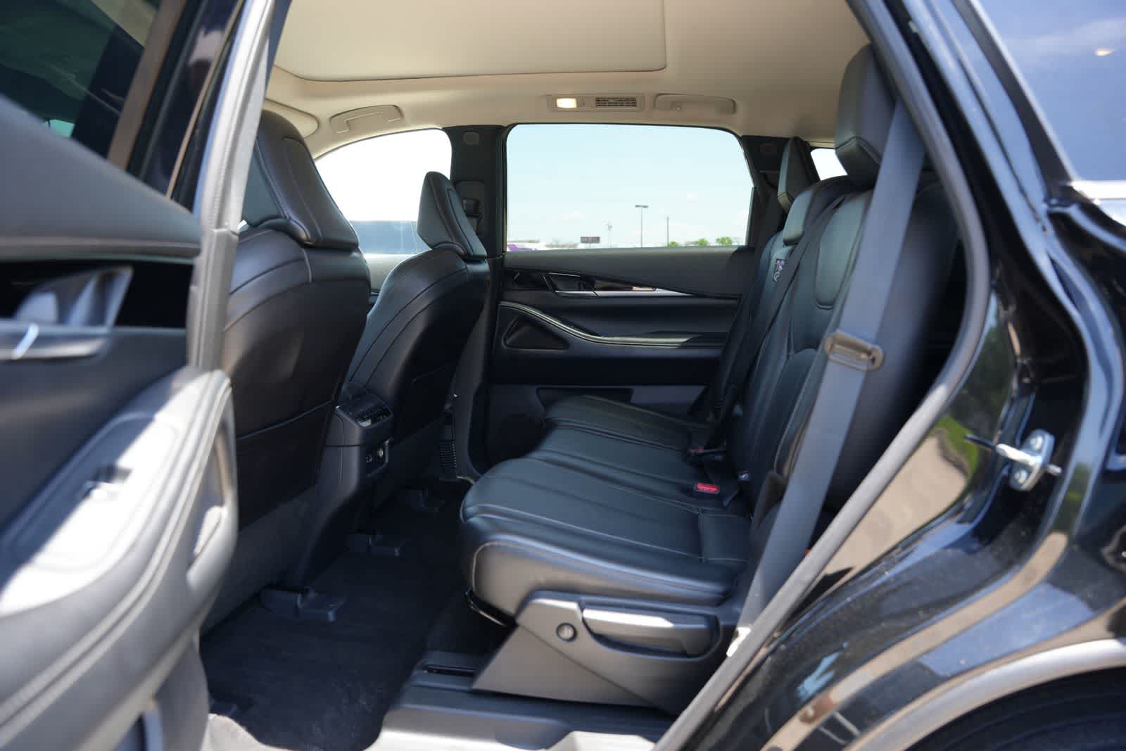 2024 INFINITI QX60 PURE