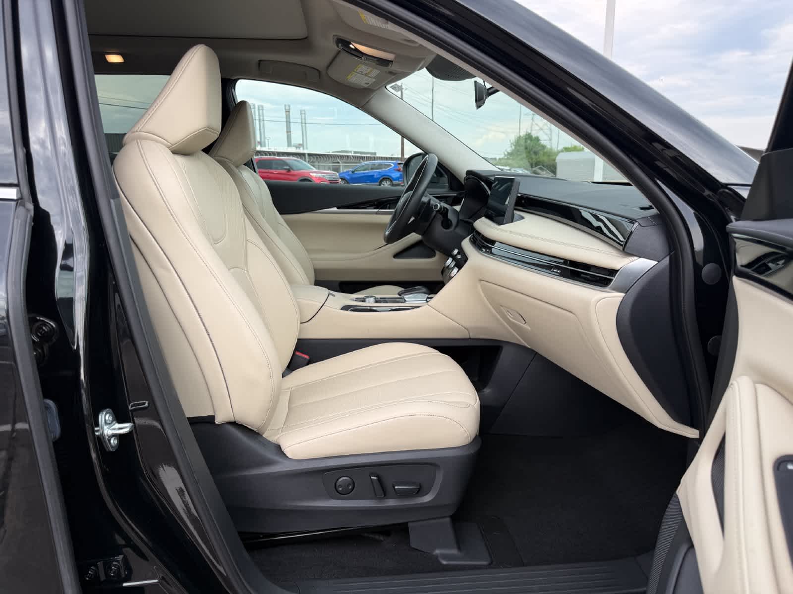 2024 INFINITI QX60 PURE