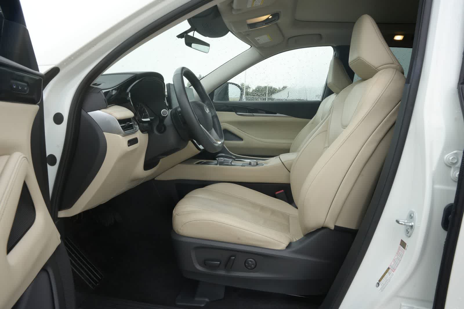 2023 INFINITI QX60 PURE