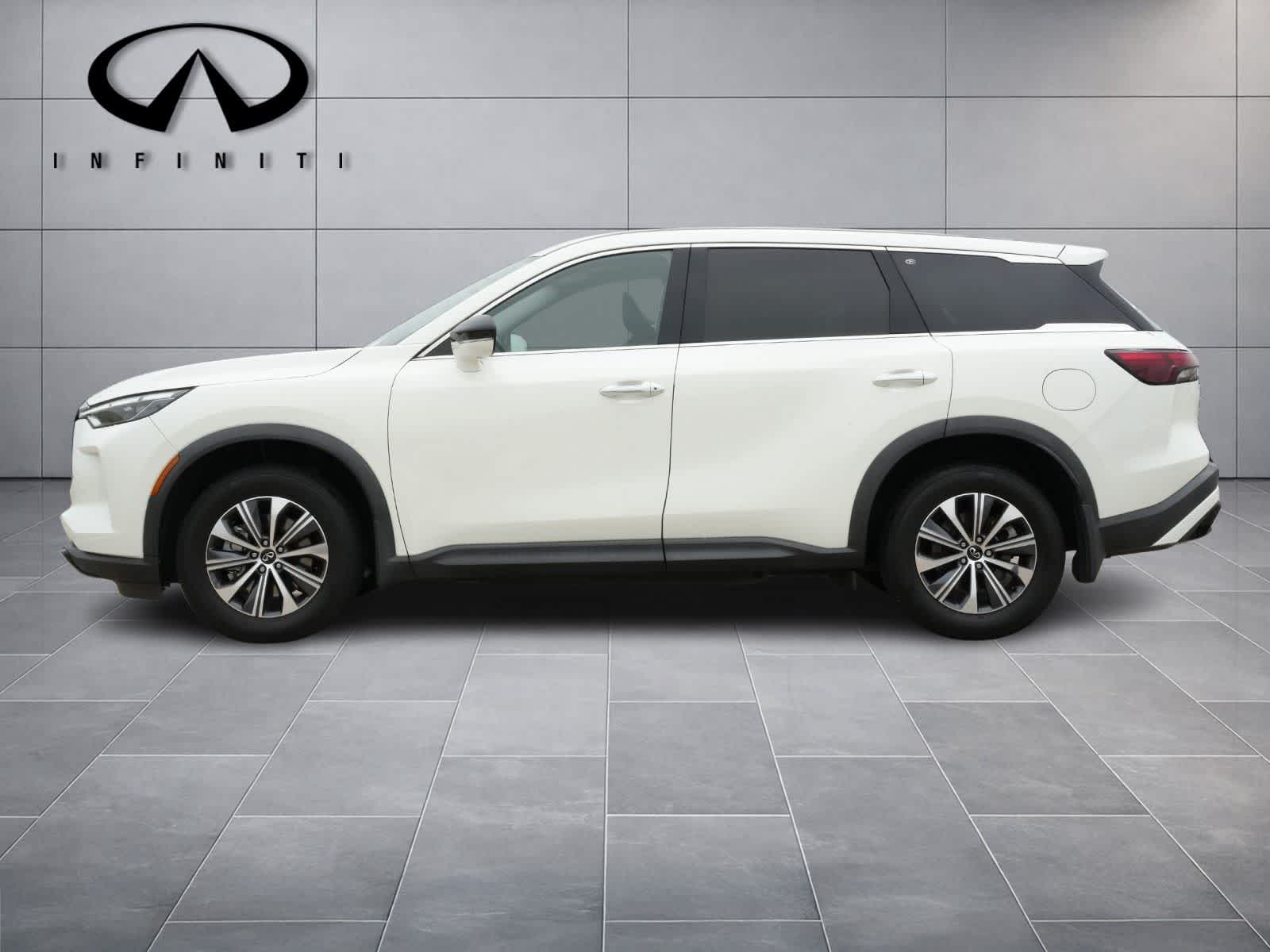 2023 INFINITI QX60 PURE