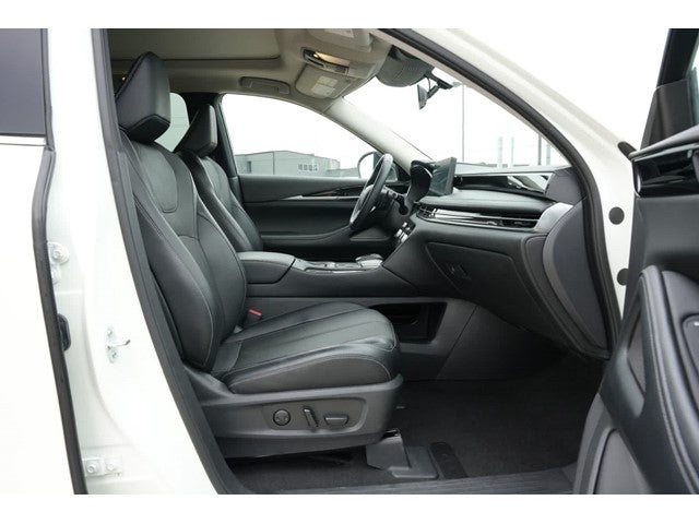 2023 INFINITI QX60 PURE