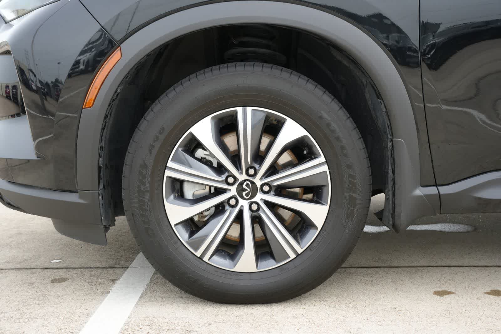 2023 INFINITI QX60 PURE