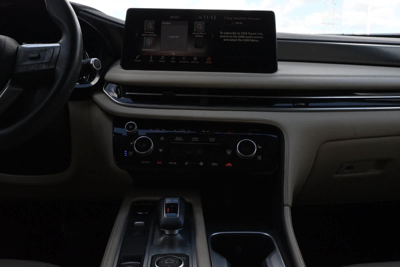 2024 INFINITI QX60 LUXE