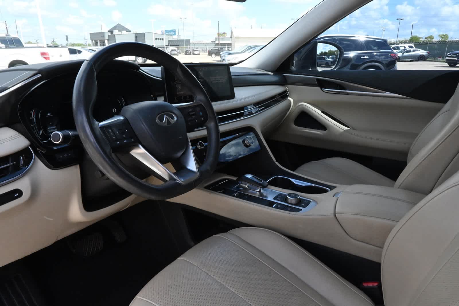 2024 INFINITI QX60 LUXE