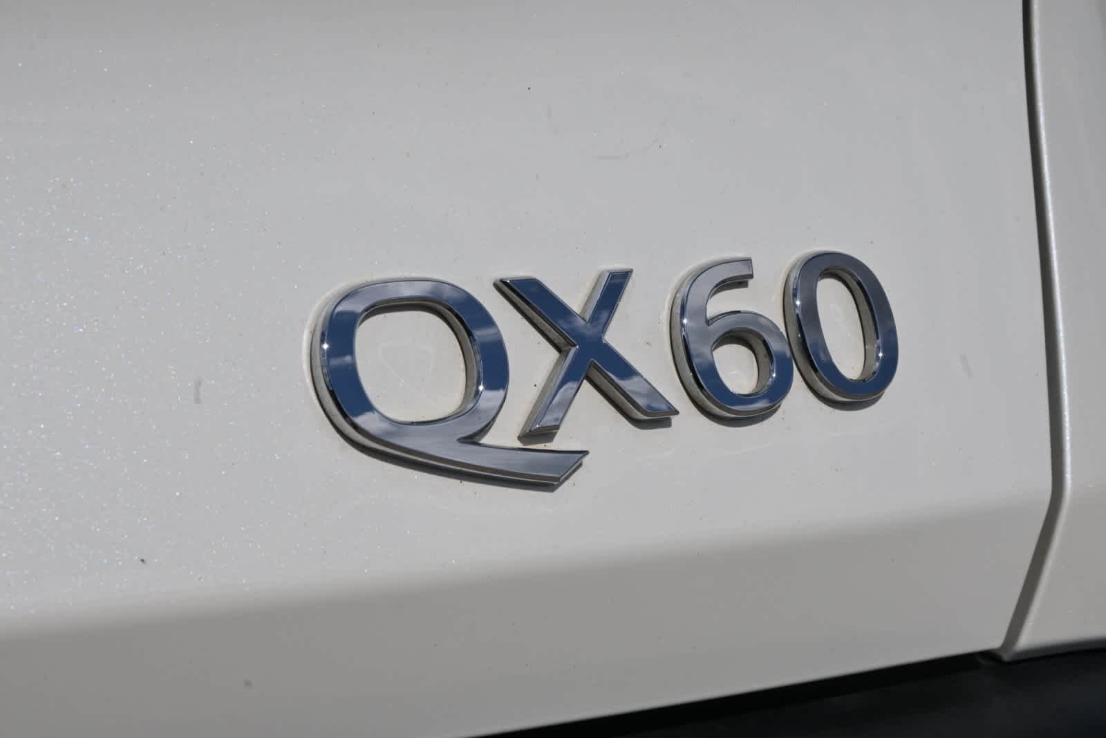 2024 INFINITI QX60 LUXE