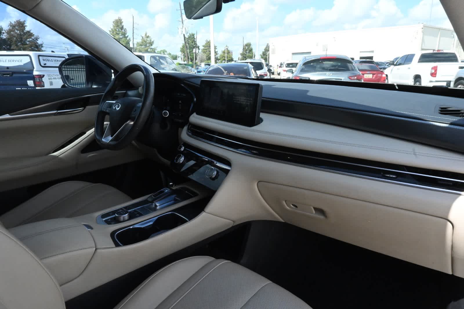 2024 INFINITI QX60 LUXE