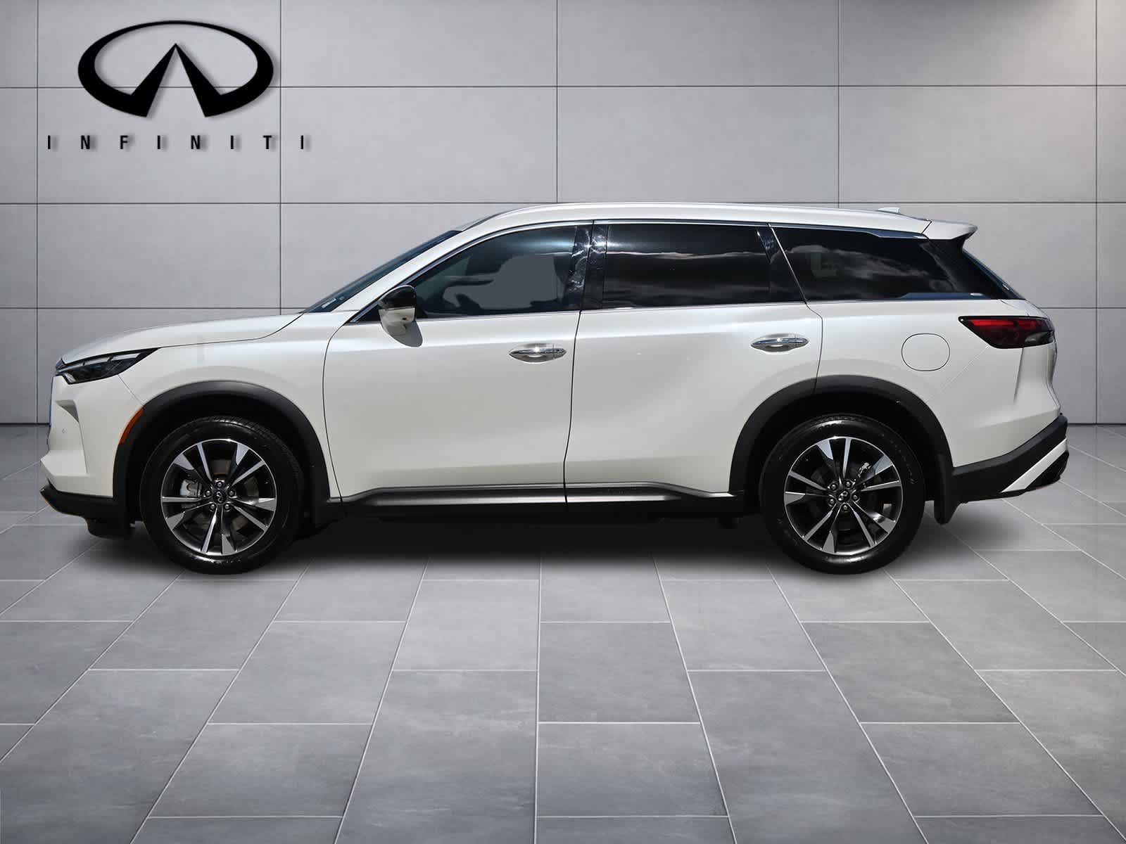2024 INFINITI QX60 LUXE
