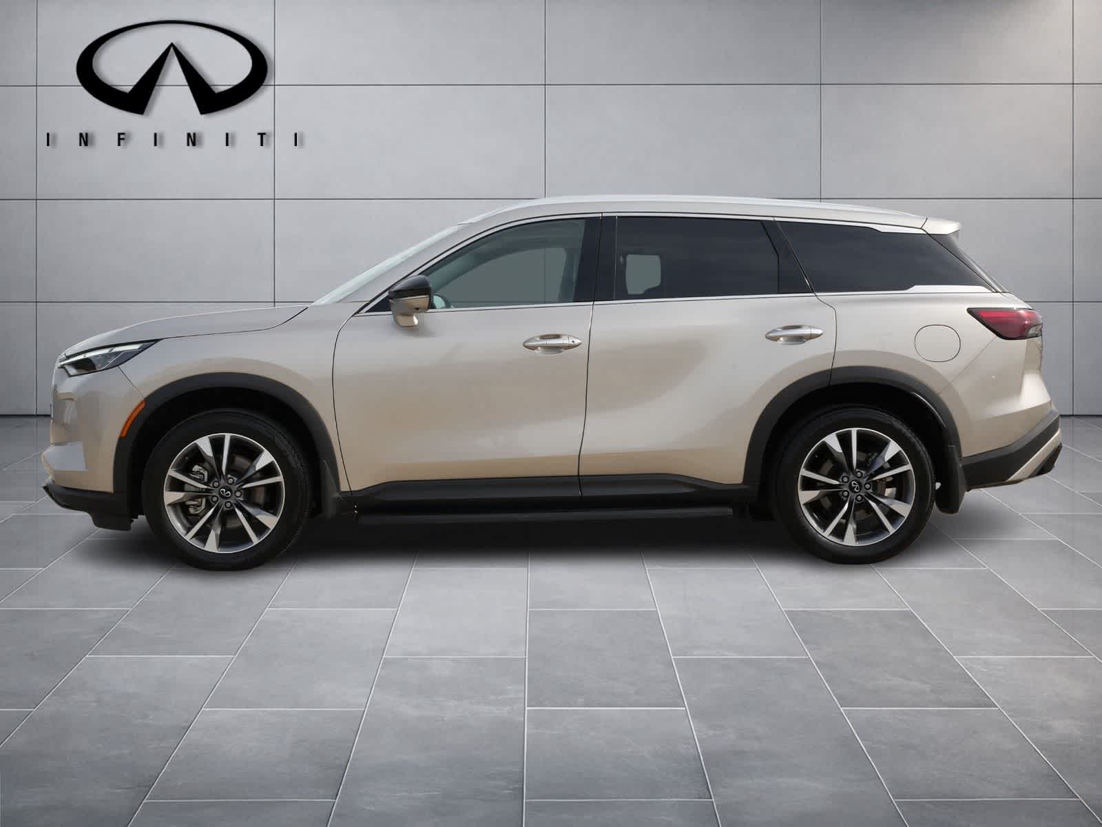 2024 INFINITI QX60 LUXE