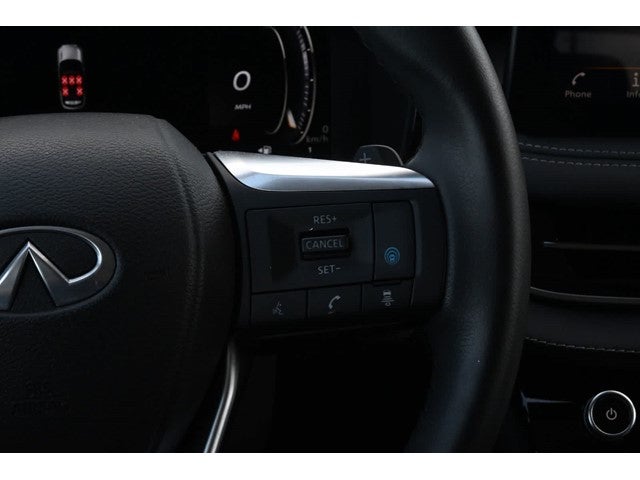2022 INFINITI QX60 LUXE