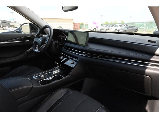 2022 INFINITI QX60 LUXE