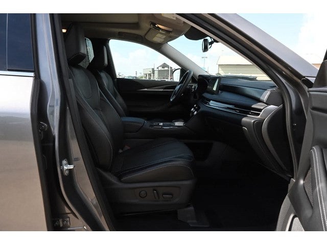 2022 INFINITI QX60 LUXE