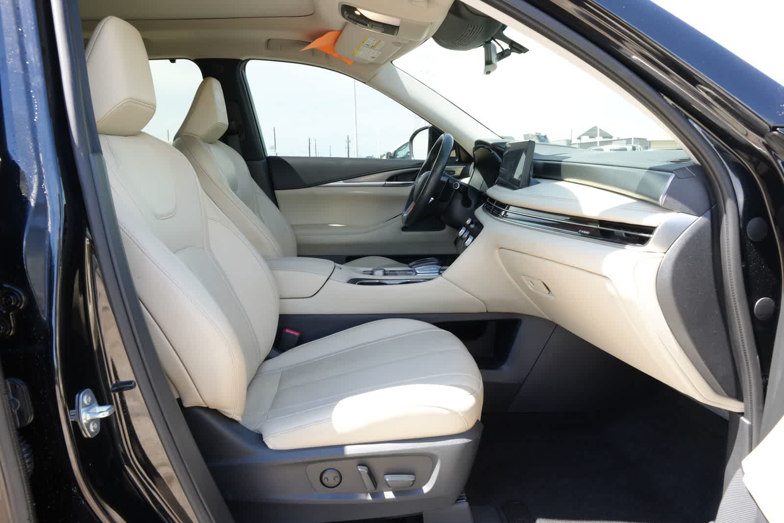 2024 INFINITI QX60 LUXE