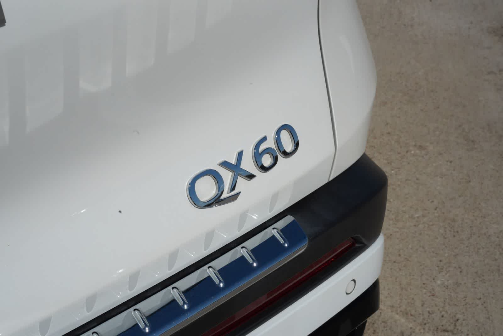 2023 INFINITI QX60 LUXE