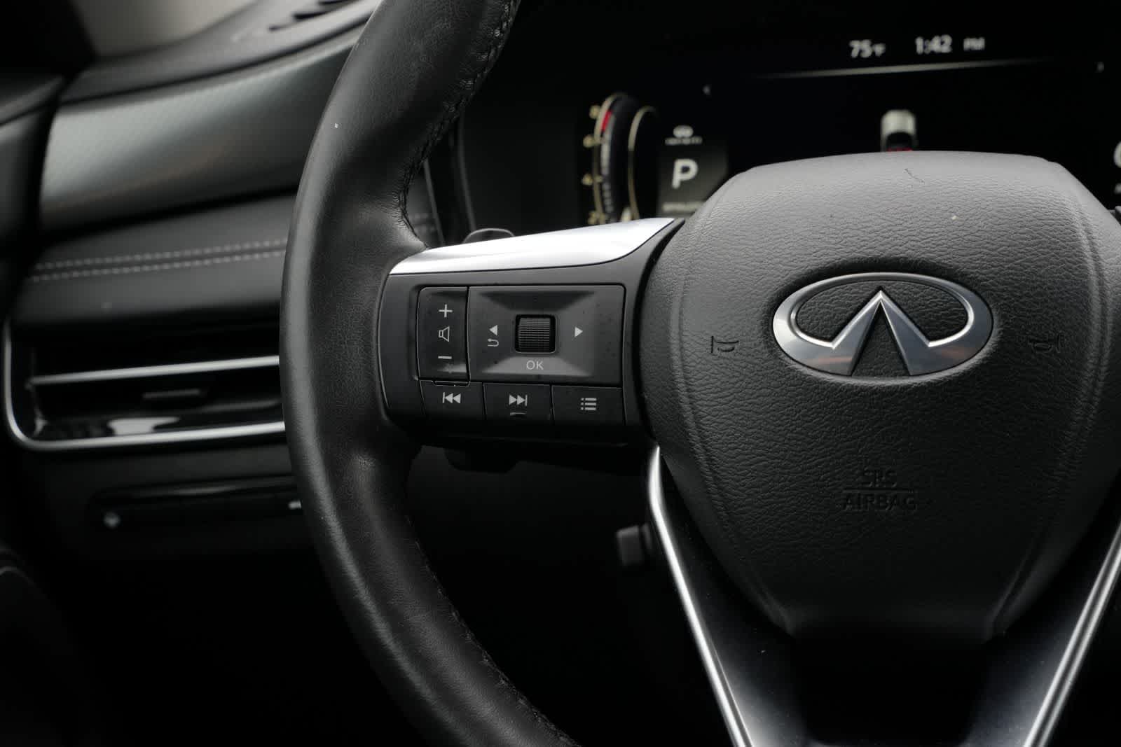 2023 INFINITI QX60 LUXE