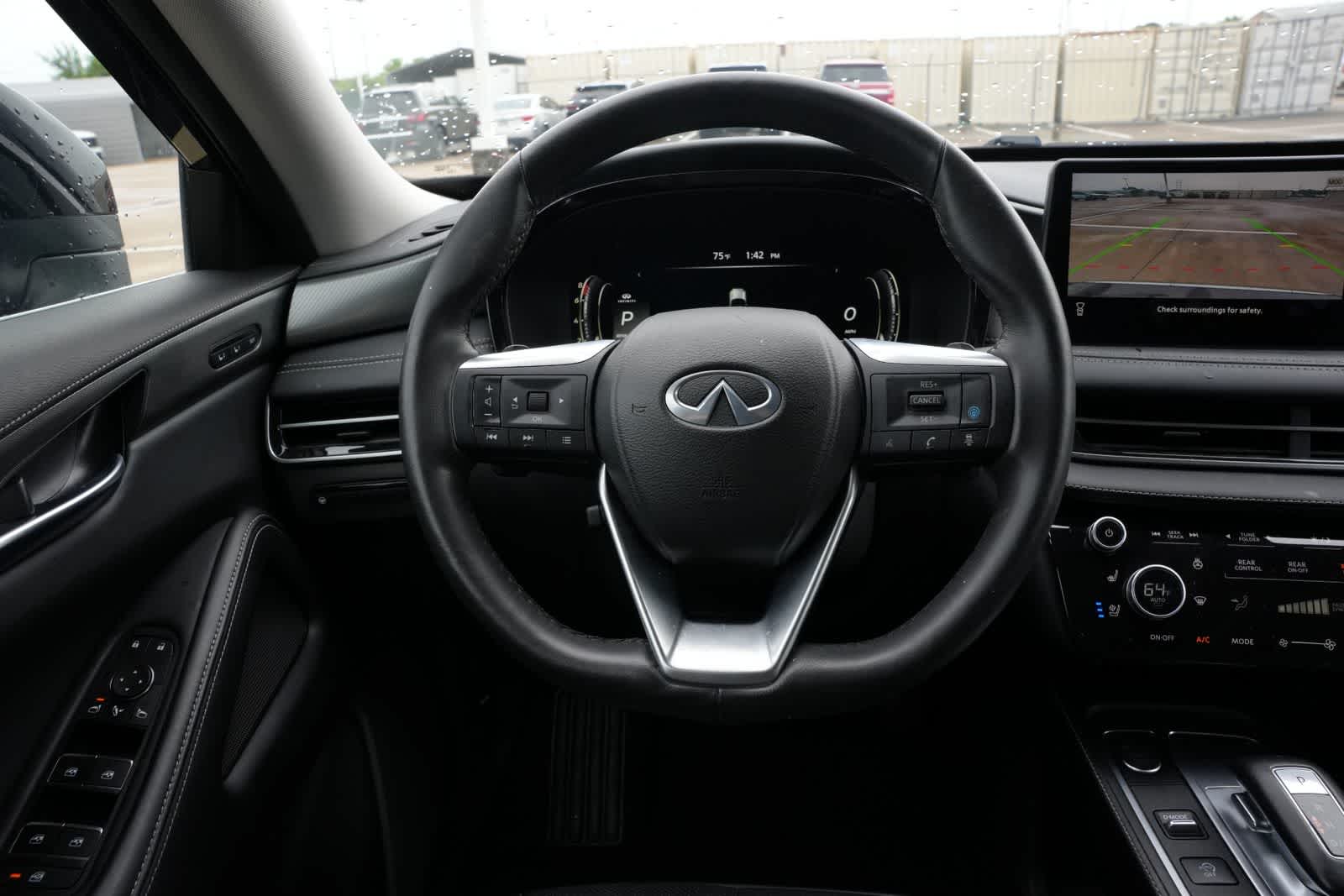 2023 INFINITI QX60 LUXE