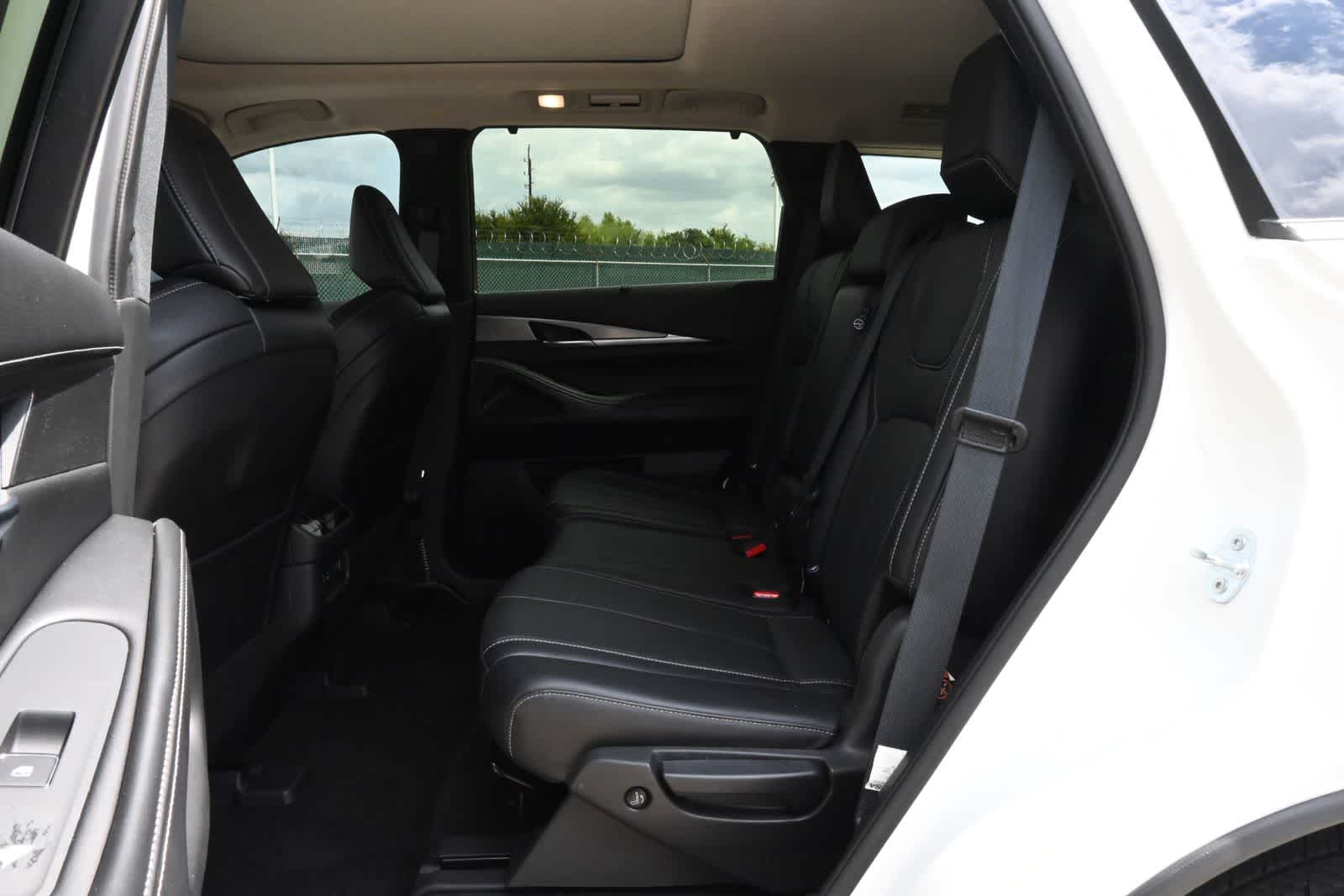 2024 INFINITI QX60 LUXE