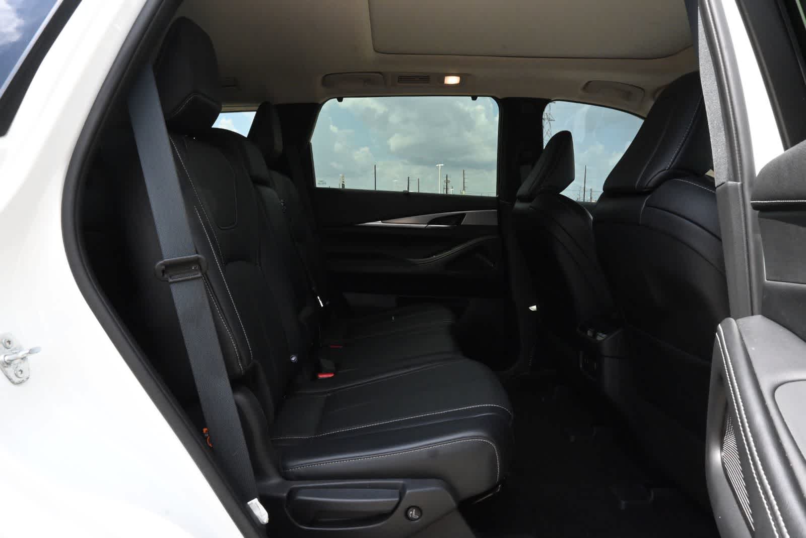 2024 INFINITI QX60 LUXE