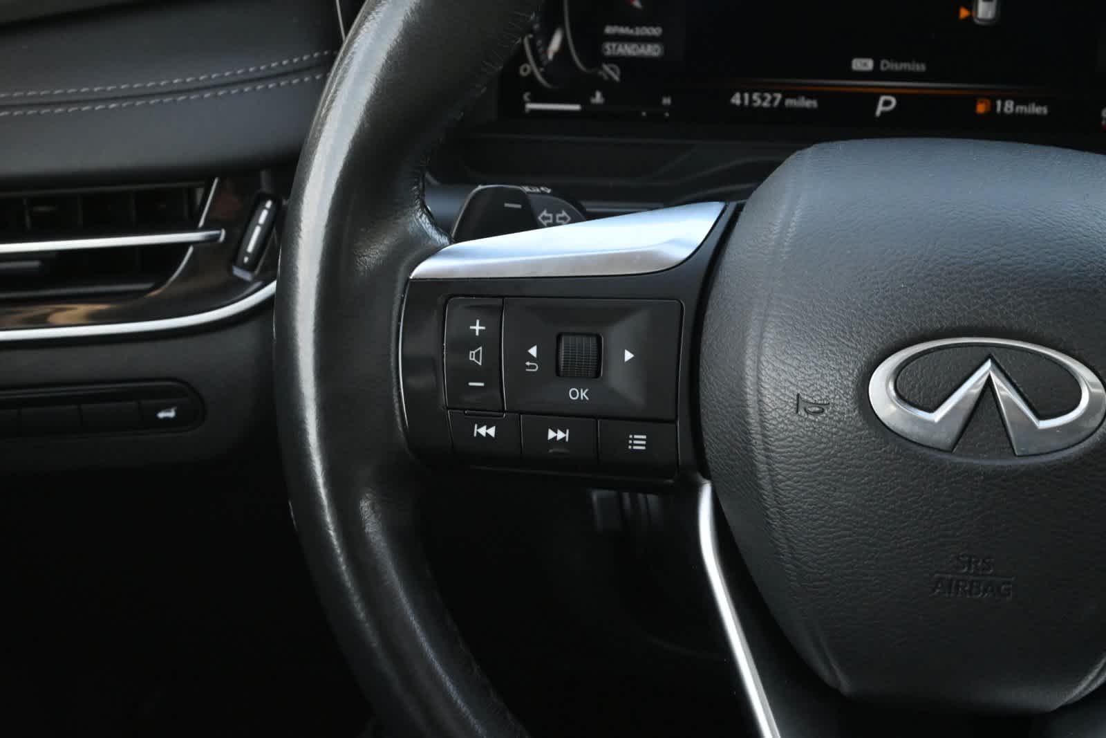 2024 INFINITI QX60 LUXE