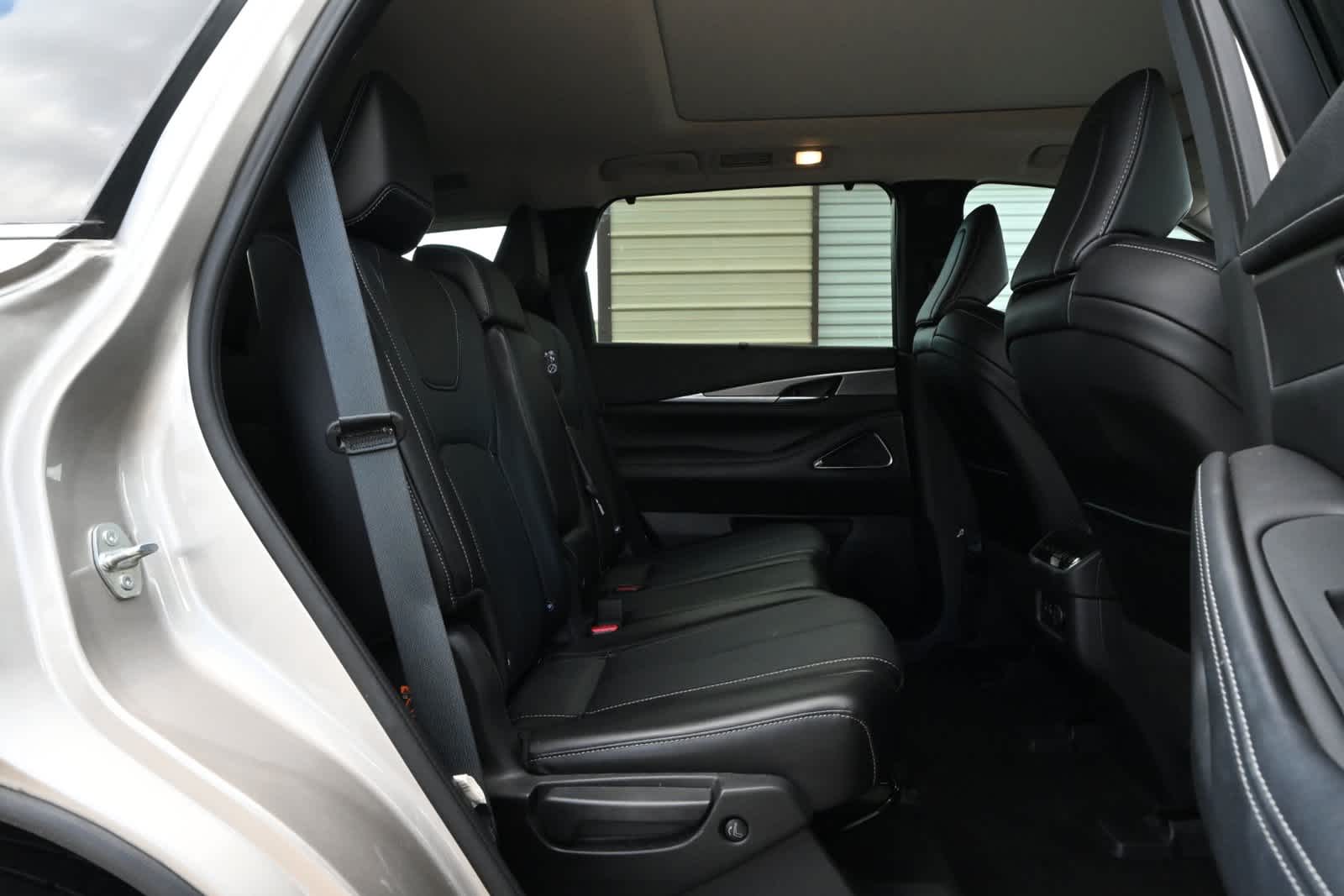 2024 INFINITI QX60 LUXE