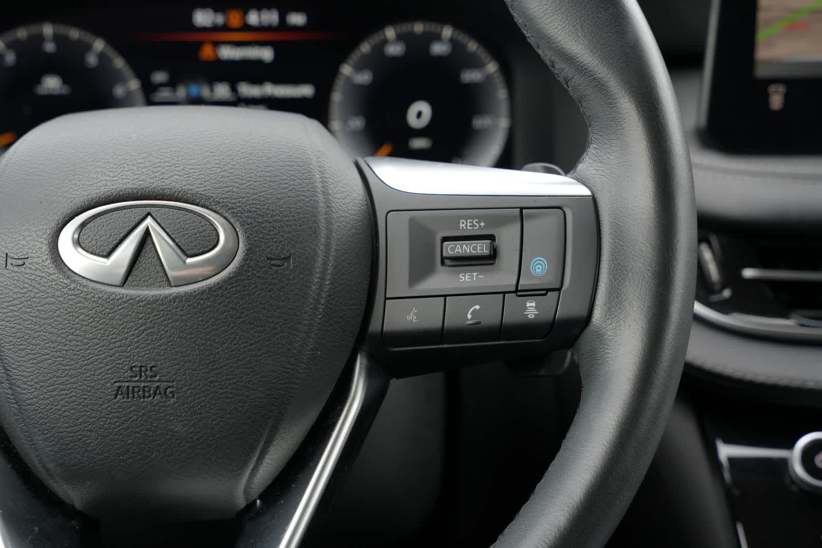 2023 INFINITI QX60 LUXE