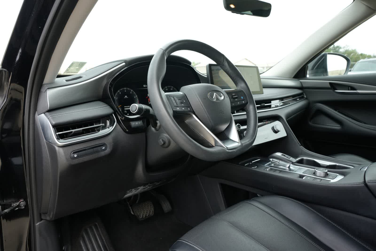 2023 INFINITI QX60 LUXE