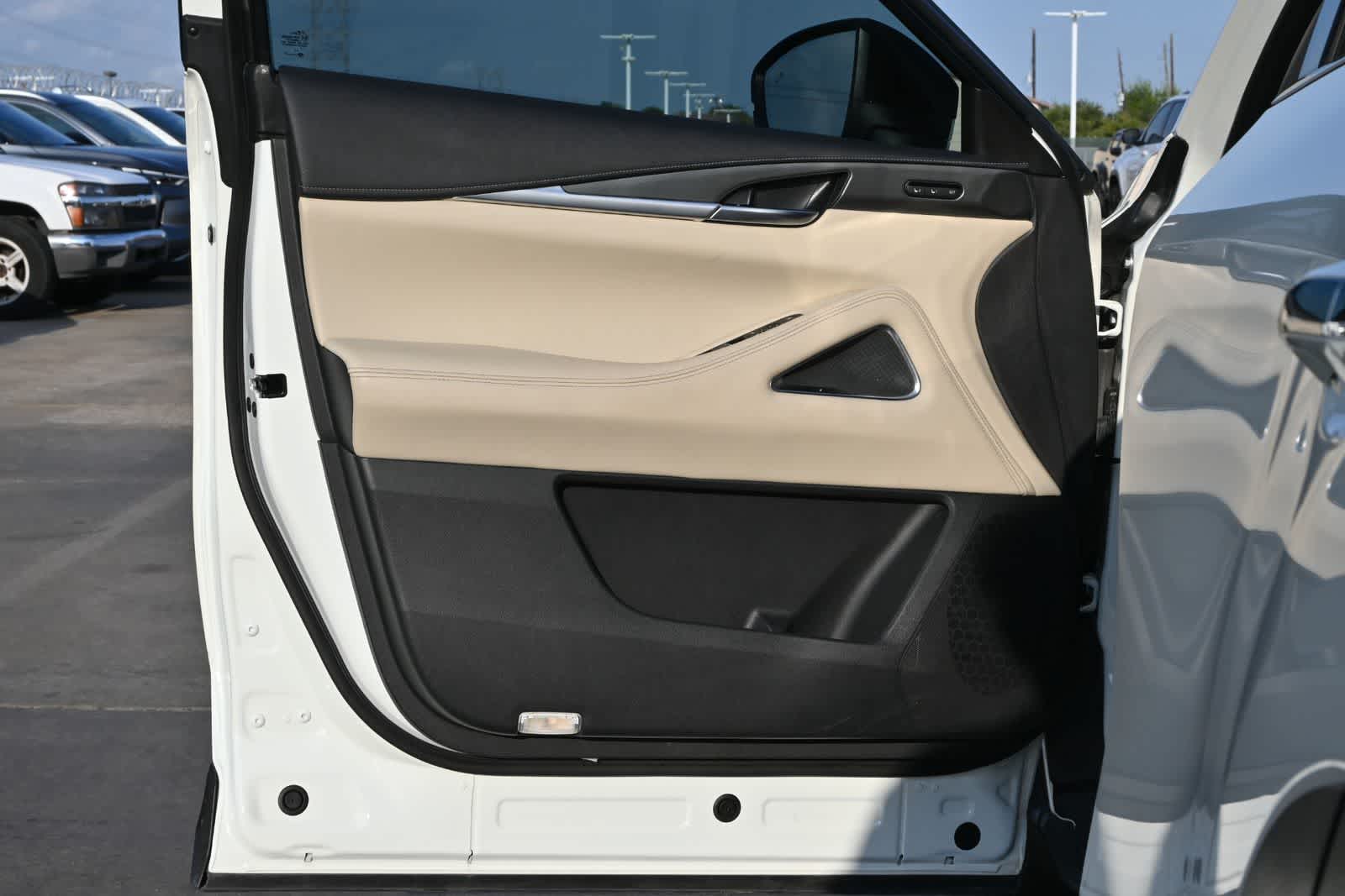 2024 INFINITI QX60 LUXE
